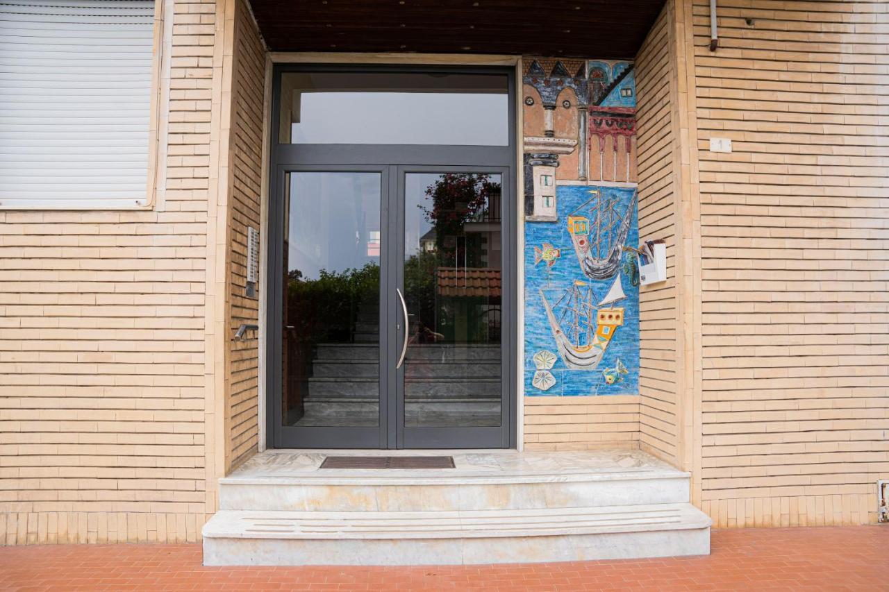 Apartamento 039 - Casa Residenziale A Lavagna A 5 Minuti Dal Mare Exterior foto